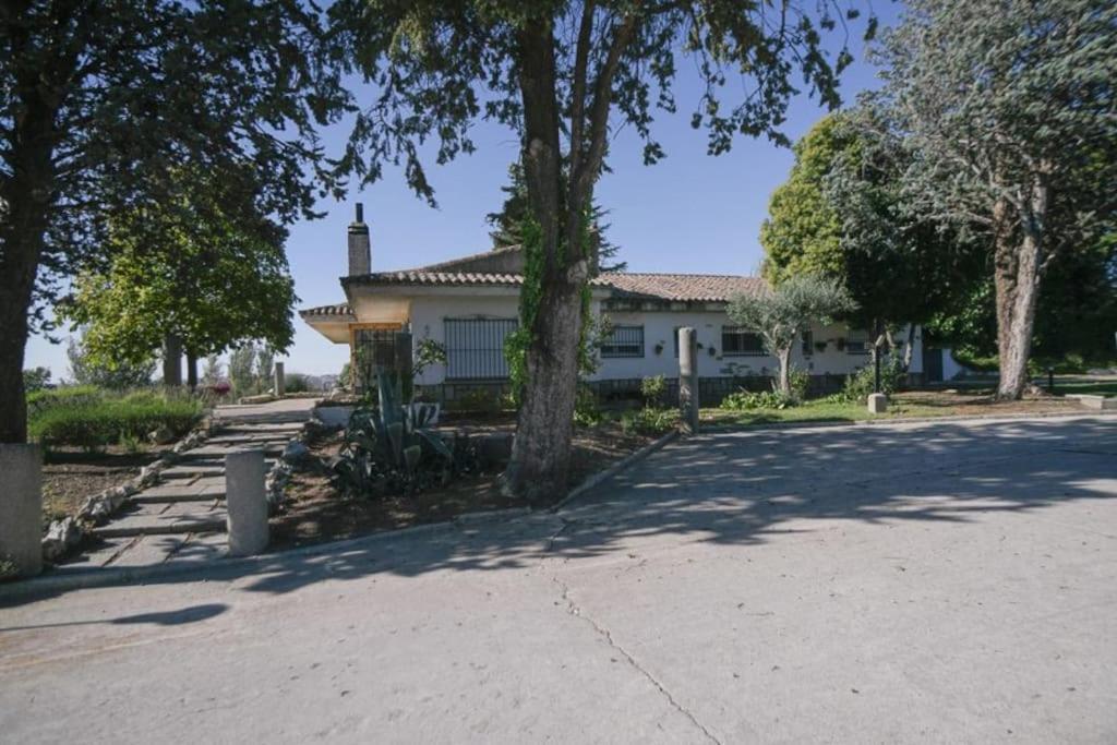 El Chalet De Gloria 圣塔马尔塔·德·托尔美 外观 照片